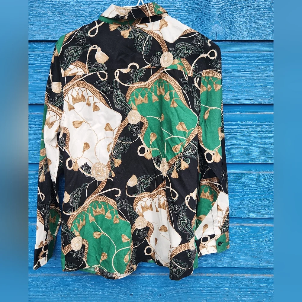 Beautiful shirt - Picture 4 of 6